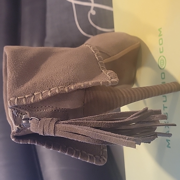 Maxstudio booties - Picture 2 of 5